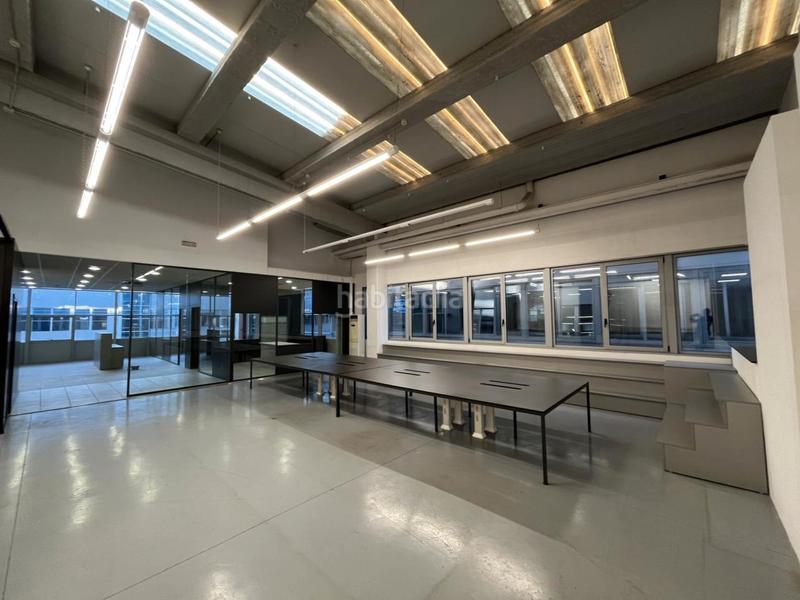 Foto c500bcd4-2bb3-4453-84e7-d56907b6d5c6. Miete fabrikhalle mit heizung in Port Badalona