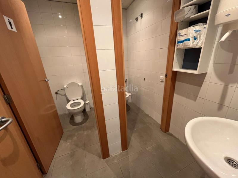 Foto 1caeb98e-e478-41b9-9438-93df6faa3c4e. Lloguer nau industrial amb calefacció a Port Badalona