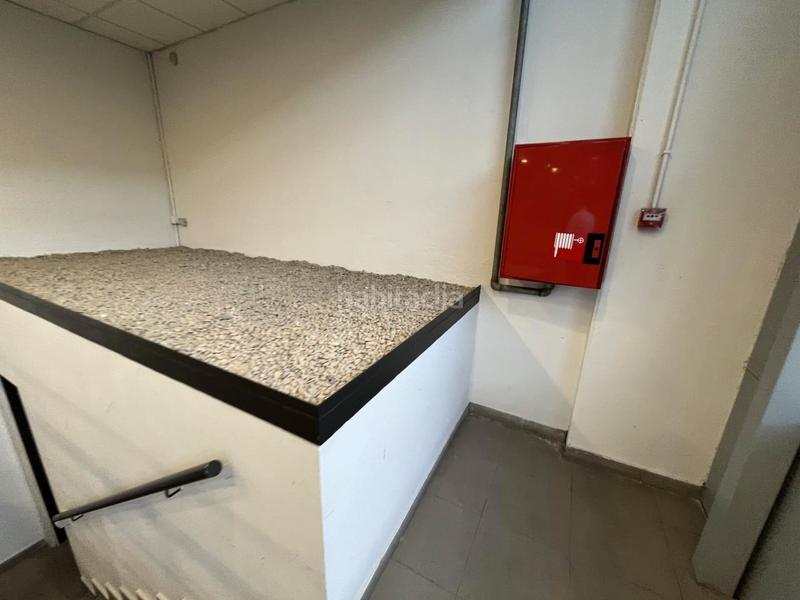 Foto 4f4f4028-3f25-40ae-b78c-635abcc8ea18. Lloguer nau industrial amb calefacció a Port Badalona