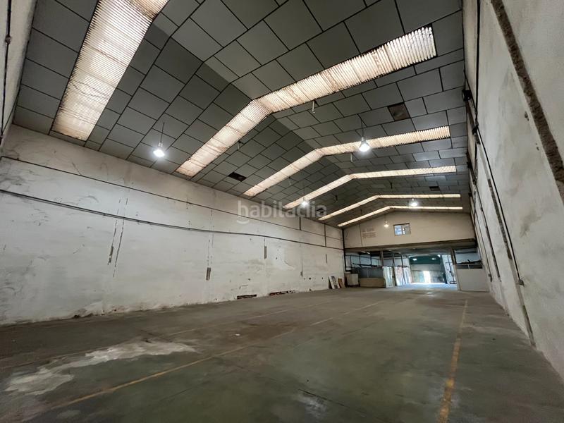 Foto 05c240fe-3006-49c7-b2e4-57b9ddb579cf. Rent industrial building in Molins de Rei