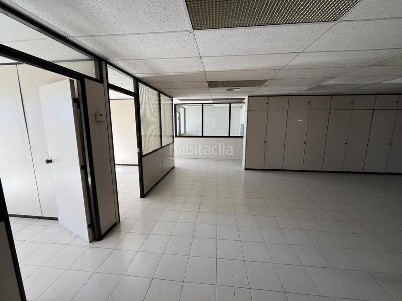 Foto 3d97672b-8360-4970-b408-739393be2fdd. Rent industrial building in Molins de Rei