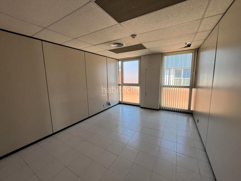 Foto 50b1e076-0748-4e57-9350-ac6a092f31bb. Rent industrial building in Molins de Rei