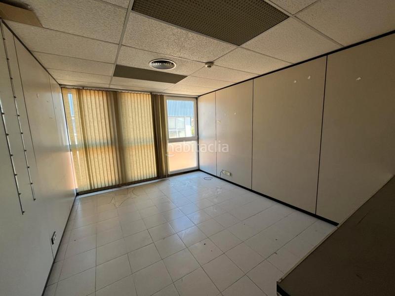 Foto 6ef2ae98-a4d4-432a-af7d-aa135a366421. Rent industrial building in Molins de Rei