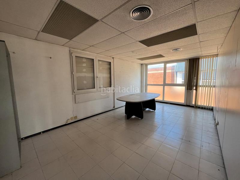 Foto ed315a3a-eb99-4524-afb8-72953f2b71fe. Rent industrial building in Molins de Rei