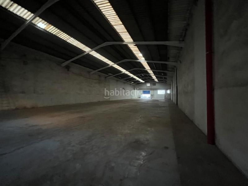 Foto e699e979-c6af-4436-849e-6498b28984bd. Rent industrial building in Centre Hospitalet de Llobregat (L´)