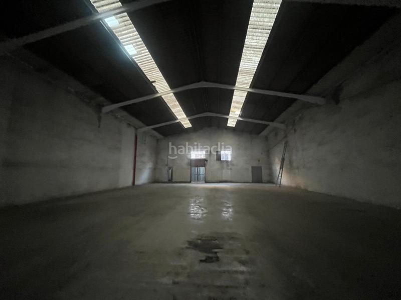 Foto 7eded6fc-fefe-4f28-a920-d843ebf2212a. Alquiler nave industrial en Centre Hospitalet de Llobregat (L´)