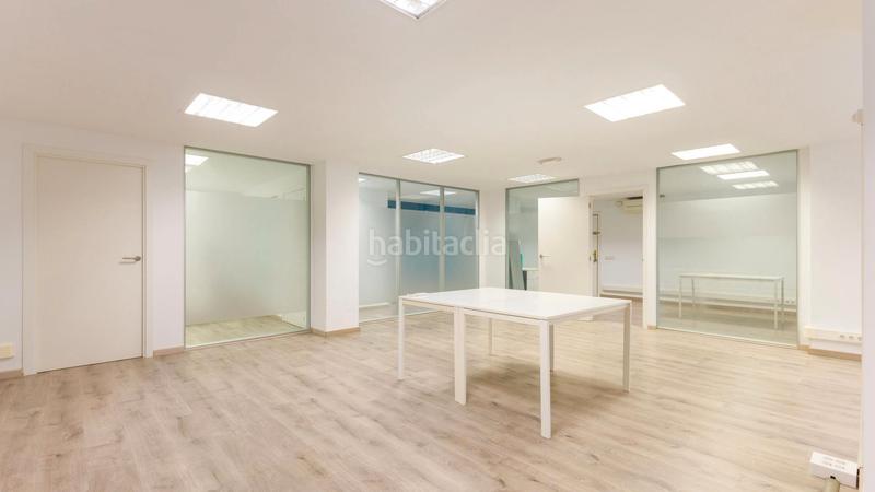 Foto 1650ef89-edca-43c0-ab66-12b7ef25ceb2. Location bureau dans Barri de les Corts Barcelona