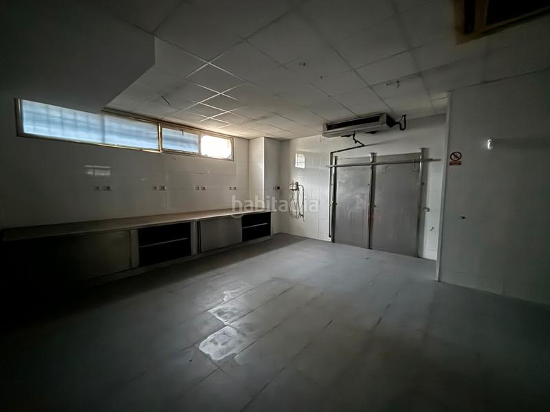 Foto e065d473-9f6e-4f0b-a459-368bd162caa0. Business premise in Torrent Ballester Viladecans