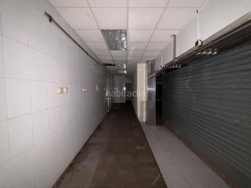 Foto e50efa56-dd87-426e-b81f-f77839267c08. Locale commerciale in Torrent Ballester Viladecans