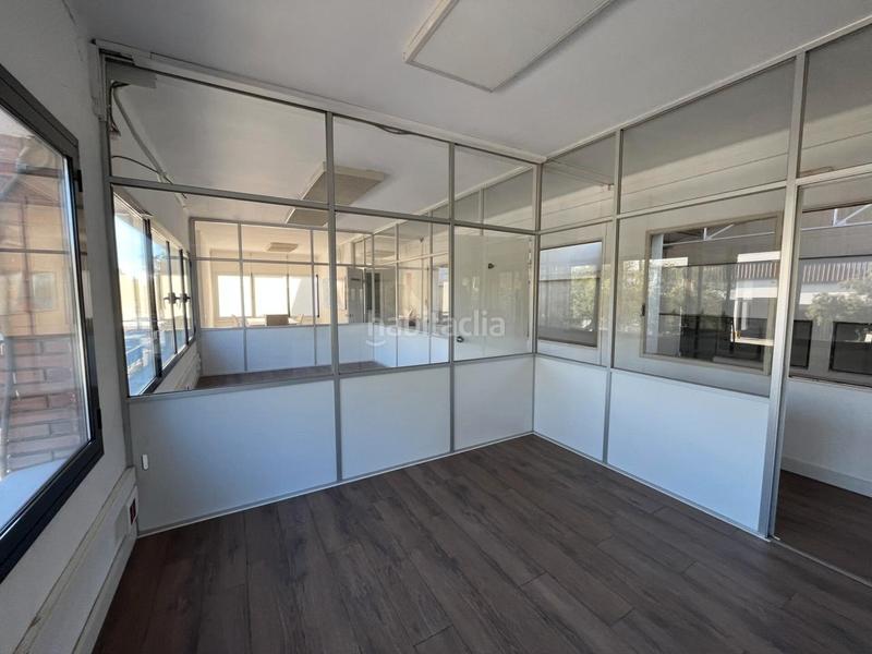 Foto 75bee14b-107c-47d1-92b7-f33ba131de91. Miete fabrikhalle mit heizung in Molins de Rei