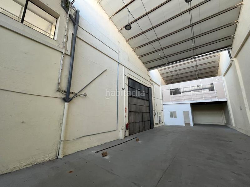 Foto f24a951a-d261-417b-b9e6-1383756b2e80. Miete fabrikhalle mit heizung in Molins de Rei