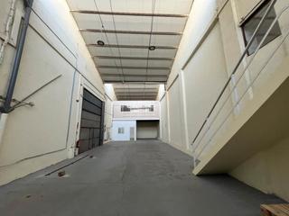 Nau industrial a Molins de Rei