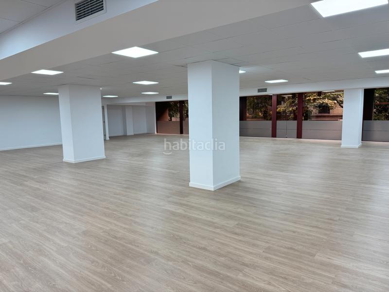 Foto b41aafa0-287d-4e25-9923-a4fcfd78d344. Miete büro in Dreta de l´Eixample Barcelona