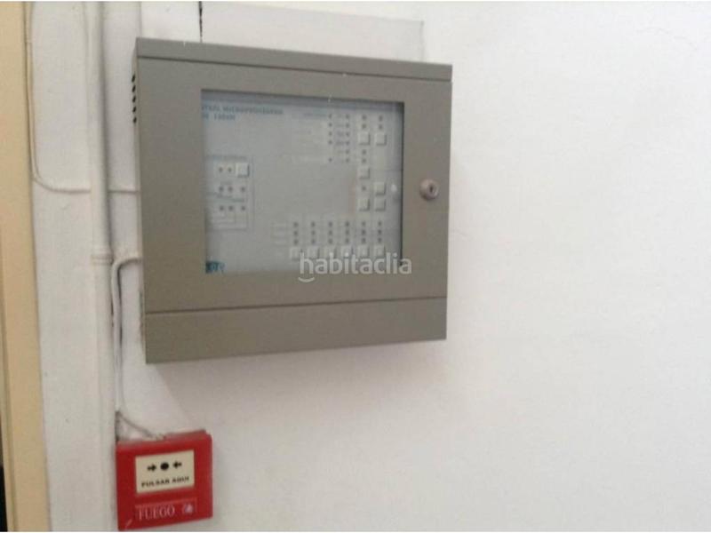 Foto c3e81d17-bb1b-4f4d-8998-bd0203782c7f. Location bâtiment à usage industriel avec chauffage dans Badalona