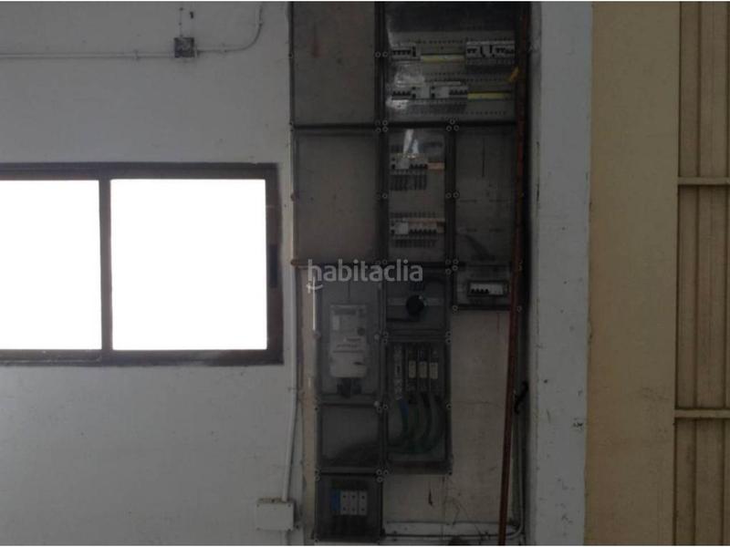 Foto 78e8c17c-cad3-40d8-8624-0853df9540bc. Affitto capannone industriale con riscaldamento in Badalona
