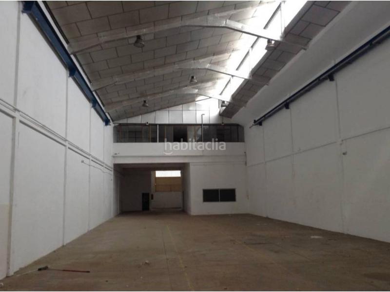 Foto 2161358a-3b33-41ed-8b39-512637984d45. Alquiler nave industrial en Pomar Badalona