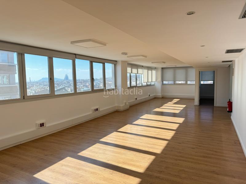 Foto 8c69721b-53eb-4472-9816-82a9bd01d0fb. Rent office space with heating parking in La Sagrera Barcelona