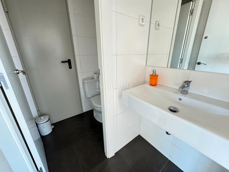 Foto b0bdd341-04e2-410d-a4c2-63882745285e. Rent office space with heating parking in La Sagrera Barcelona