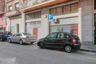 Geschäftsraum in Carrer de Llorens i Barba