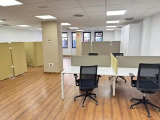 Miete Büro  Carrer d'aragó