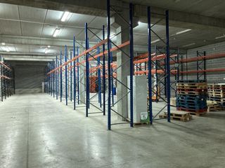 Rent Industrial building  Carrer josep ros i ros