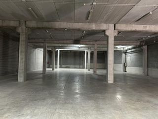 Rent Industrial building  Carrer josep ros i ros