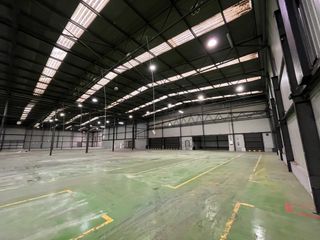 Capannone industriale in Zona Industrial. Nave logistica-industrial en venta en el pol. ind. santiga-barbe