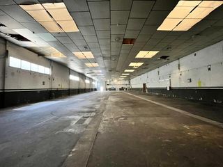 Miete Fabrikhalle in Polinyà. Nave industrial en alquiler en polinyà- reformada