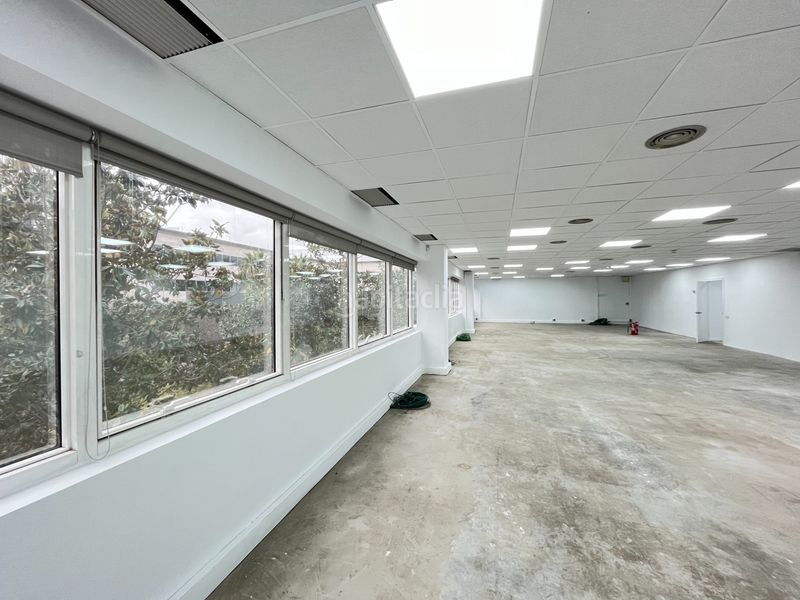 Foto 08b413ef-9e2d-4e8e-b86b-93eac25ff3e0. Miete büro mit heizung in Almeda - El Corte Inglés Cornellà de Llobregat