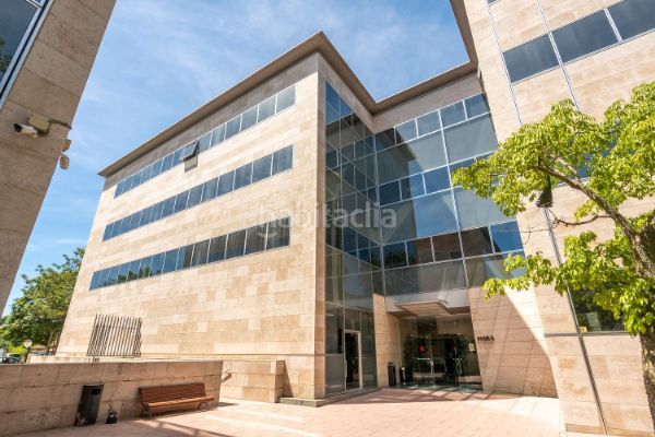 Foto 20034e65-d04b-4d3e-acc1-8b788395dd6c. Miete büro mit heizung in Almeda - El Corte Inglés Cornellà de Llobregat