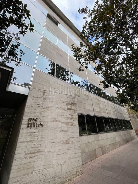 Foto 3619cdc1-7d27-4ad3-be7f-064064a94bab. Miete büro mit heizung in Almeda - El Corte Inglés Cornellà de Llobregat