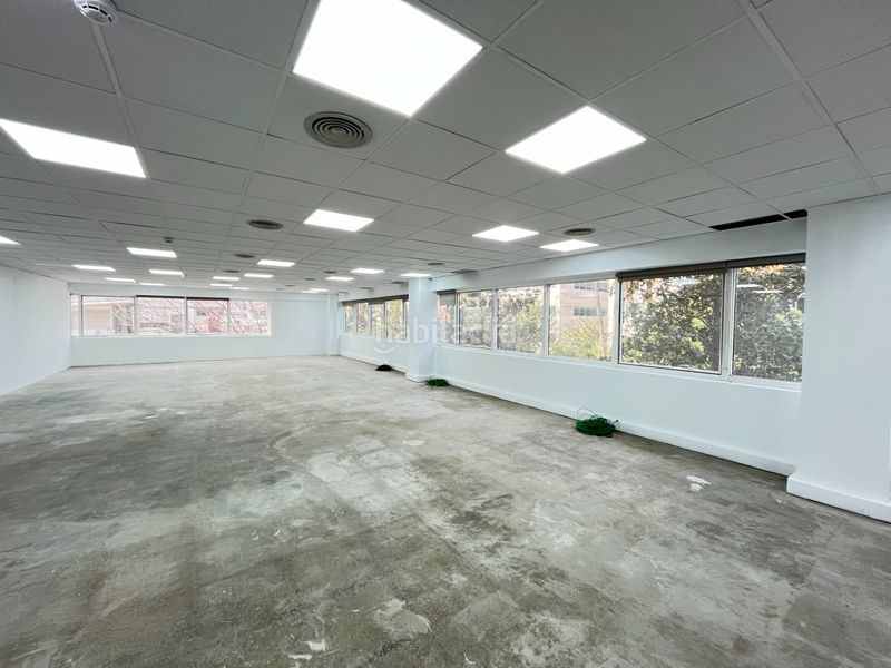 Foto 55db6f91-299f-4b1b-bd99-d66eb59cc8f1. Miete büro mit heizung in Almeda - El Corte Inglés Cornellà de Llobregat