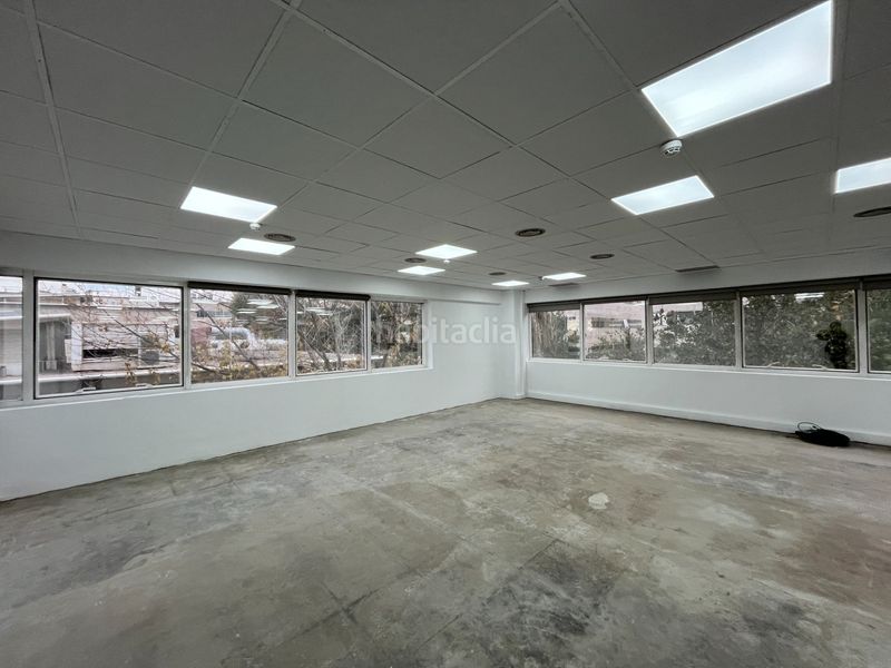 Foto f0042e33-db07-44bd-8e56-2d36a99c052a. Miete büro mit heizung in Almeda - El Corte Inglés Cornellà de Llobregat