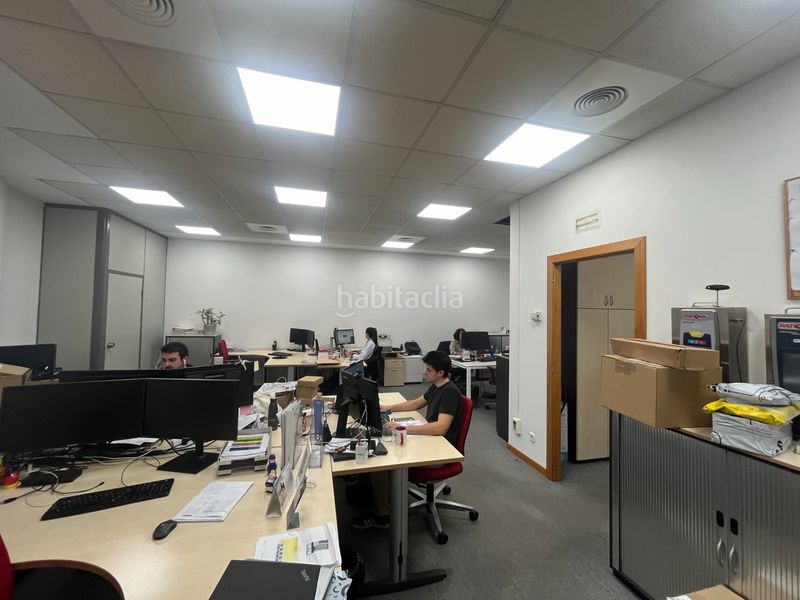 Foto a900628f-2abb-4d4f-a50d-99f83d638542. Miete büro mit heizung parking in Almeda - El Corte Inglés Cornellà de Llobregat
