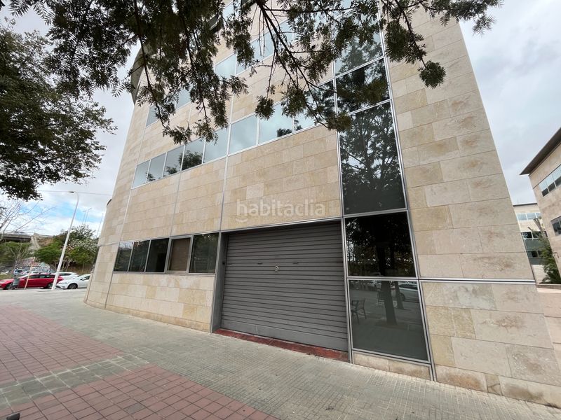 Foto acbade1a-d13a-430f-b3bd-edf837085763. Miete büro mit heizung parking in Almeda - El Corte Inglés Cornellà de Llobregat