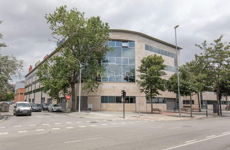 Foto b54d0e1a-b39f-4f32-807a-b769b4c3cd39. Miete büro mit heizung parking in Almeda - El Corte Inglés Cornellà de Llobregat