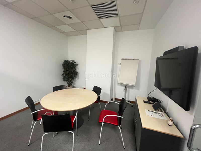 Foto e2c7bc06-f578-47f7-b5ca-9060f13a091d. Miete büro mit heizung parking in Almeda - El Corte Inglés Cornellà de Llobregat