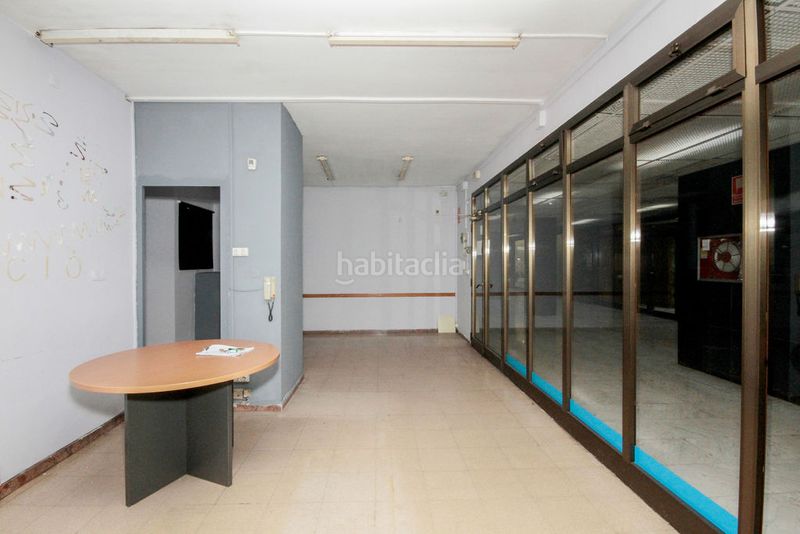 Foto 30508e38-27b5-4e66-a731-dd038cda909d. Local comercial a carrer de rocafort 69 a Sant Antoni Barcelona