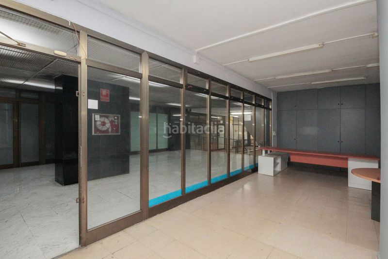 Foto 44cd89d0-245a-4002-b09e-f8bf22389ee6. Local comercial a carrer de rocafort 69 a Sant Antoni Barcelona
