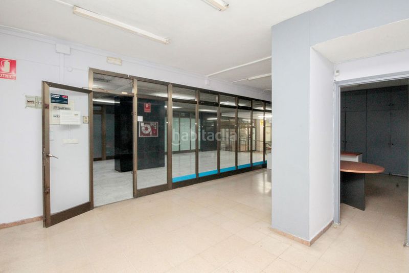 Foto 9a796844-2854-4c71-ab98-34b8c8eb60d1. Local comercial a carrer de rocafort 69 a Sant Antoni Barcelona
