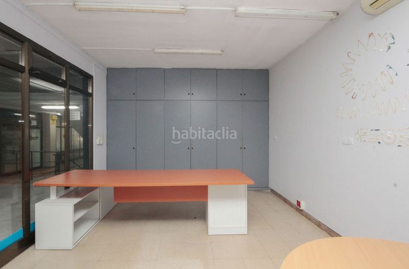 Foto 9d57504b-5dc0-4d98-b20a-6b0064e96124. Local comercial a carrer de rocafort 69 a Sant Antoni Barcelona