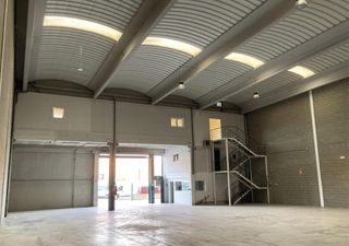 Rent Industrial building in Cervelló