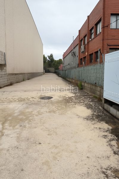 Foto 36fb660d-85fa-4ca3-a092-e191b0ea52f4. Fabrikhalle mit heizung in Cervelló