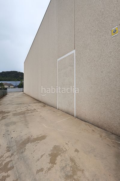 Foto f2ae2512-f1da-402d-b6cc-ef8be5f26394. Fabrikhalle mit heizung in Cervelló