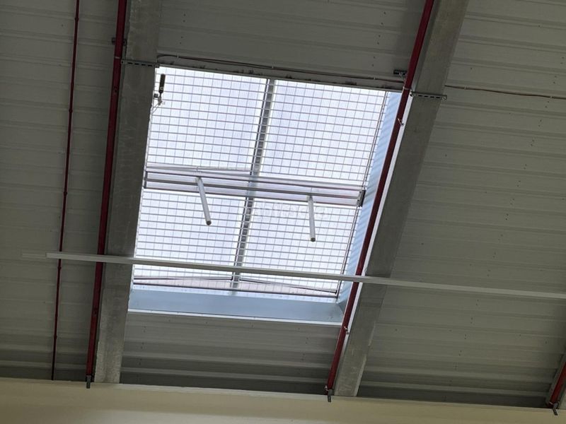 Foto 2a7946d4-fa02-4709-b37c-e634a63b7ecb. Rent industrial building with heating in Òdena