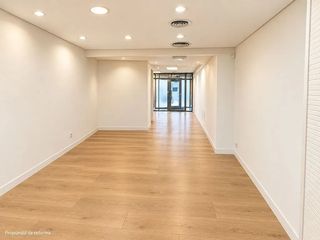 Business premise in Gran Via de les Corts Catalanes 1088