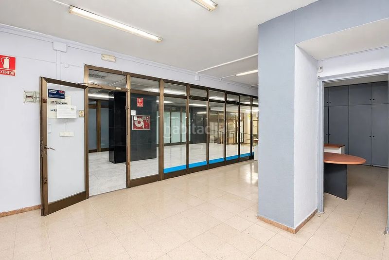 Foto 5bcb60b1-72ff-4364-b05a-8047764dfc2f. Local comercial en carrer de rocafort 69 en Sant Antoni Barcelona