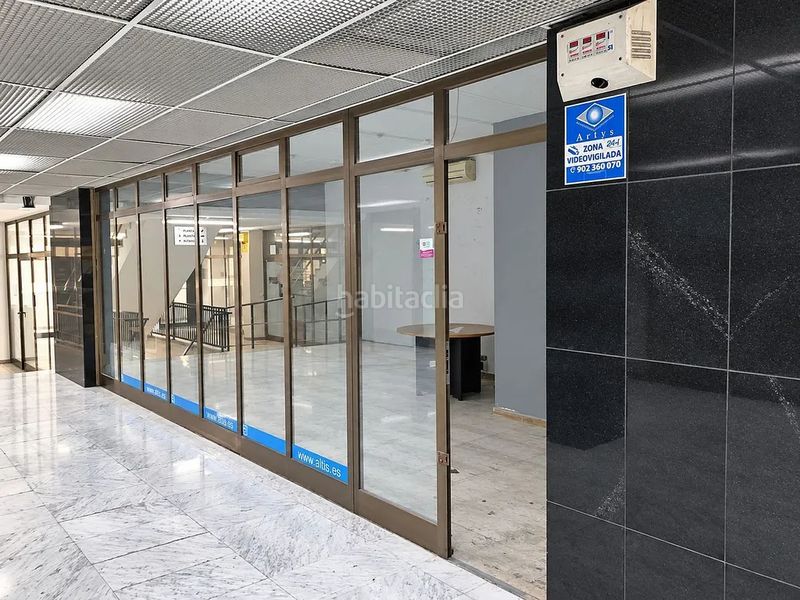 Foto fd357908-9951-47d9-9369-13f71fbb8668. Local comercial en carrer de rocafort 69 en Sant Antoni Barcelona