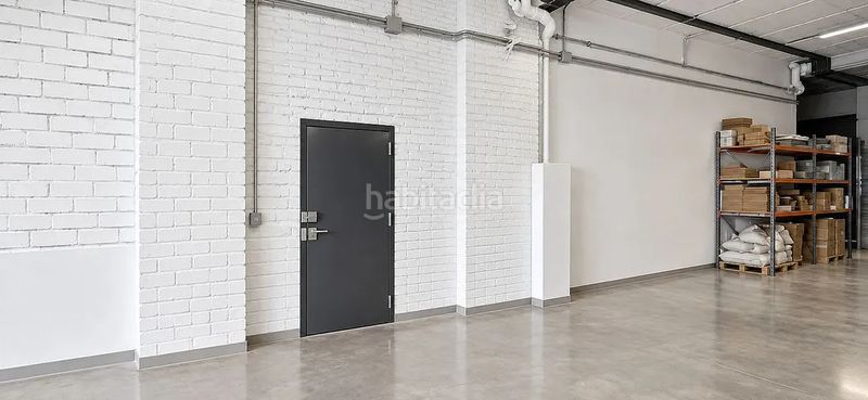 Foto 568b55c4-9b60-4091-8e3e-8d8b1a034191. Local comercial en carrer de frederic prats 49 en Hospitalet de Llobregat (L´)