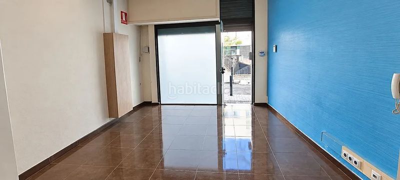 Foto 627cd7a6-9875-4a4c-a2fc-451deaae3030. Local comercial en carrer de frederic prats 49 en Hospitalet de Llobregat (L´)